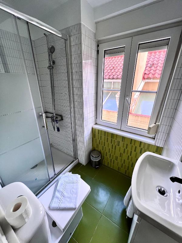 Condessa Apartment - image 8