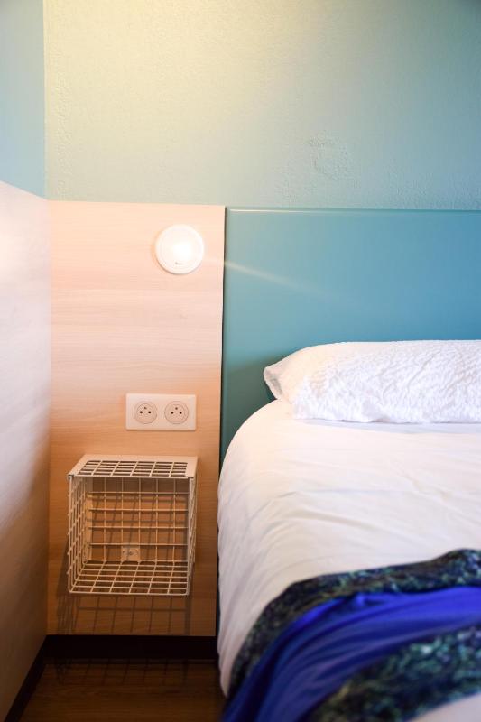 Standard Twin Room image 1