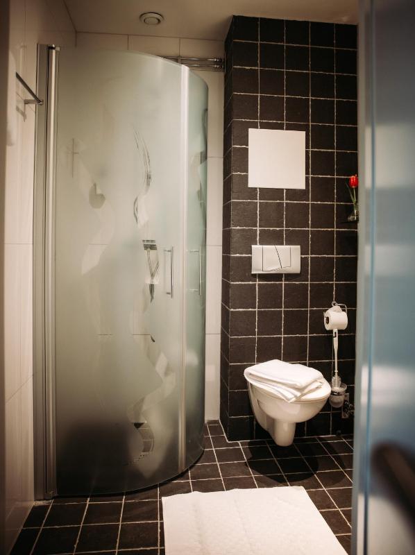 Deluxe Double Room image 2