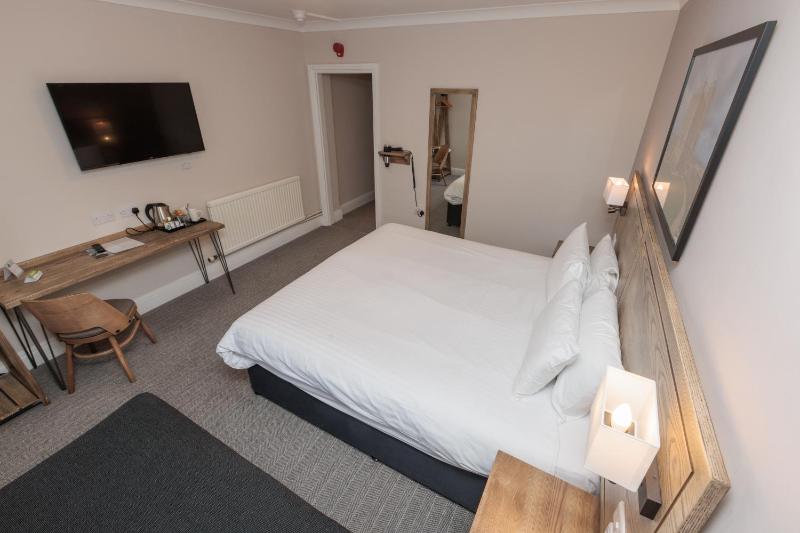 Standard Double Room image 2