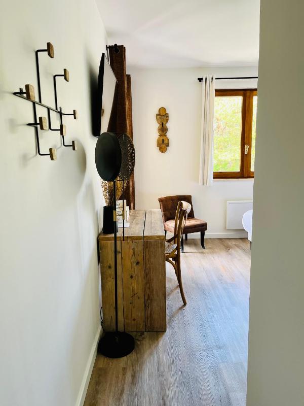 Double Room with Small Balcony image 3