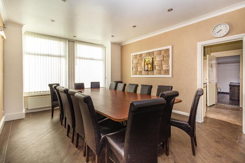 Cherry Tree House - image 36