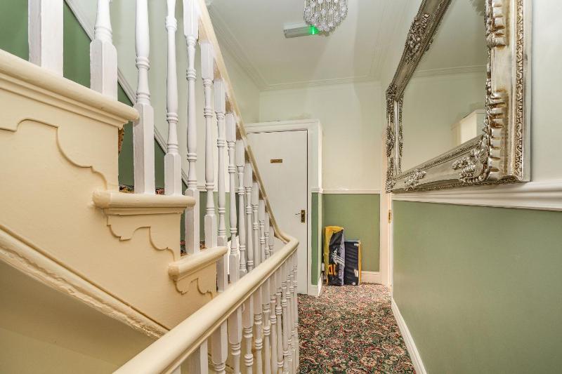Cherry Tree House - image 32