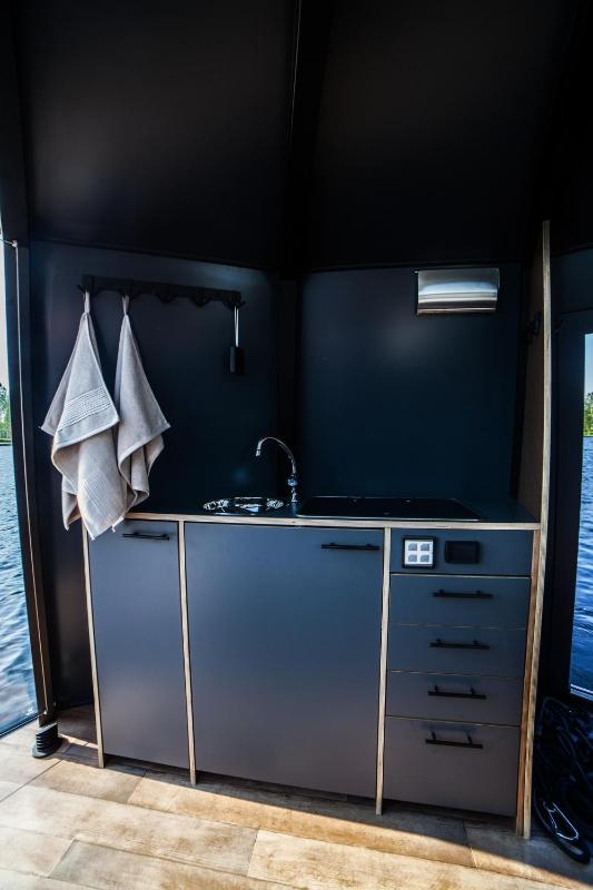 Igloo Boat Suite with Spa Access image 4