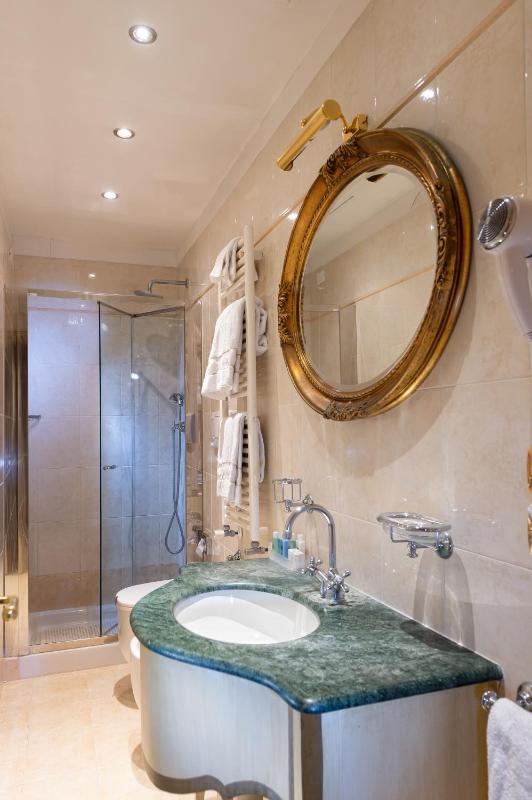 Junior Suite image 1