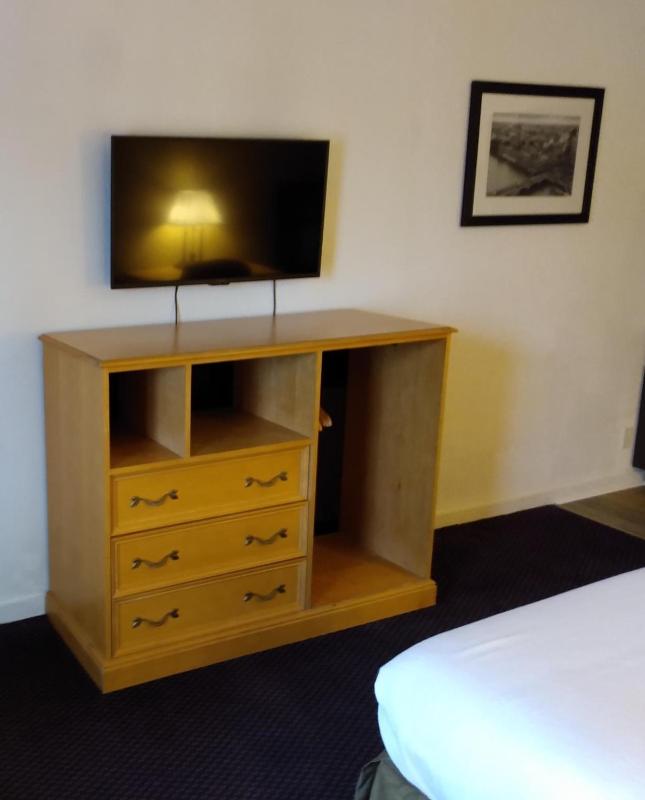 Double Room - Non Smoking image 2