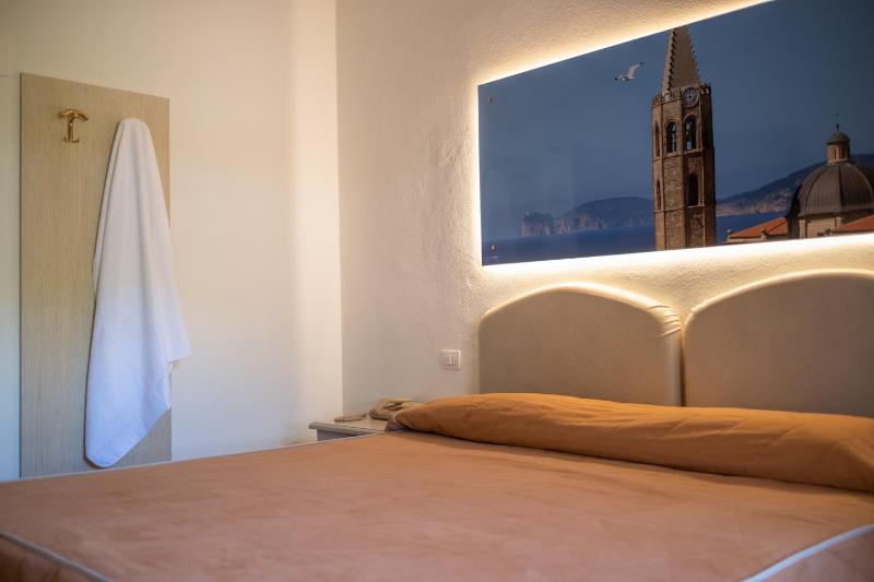 Single Room image 1