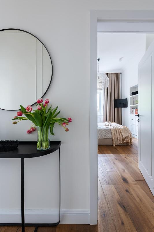Grand21 by OneApartments Premium - image 13