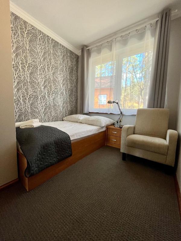 Small Double Room image 1