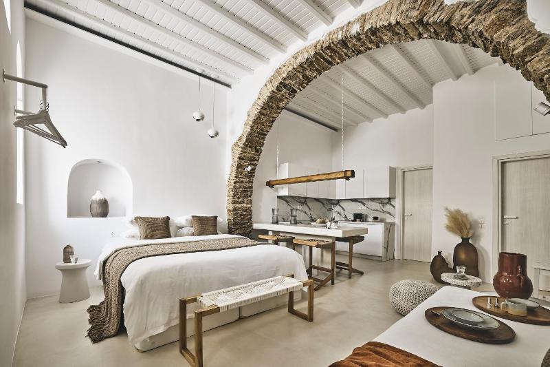 Elaia Luxury Suites Mykonos Images