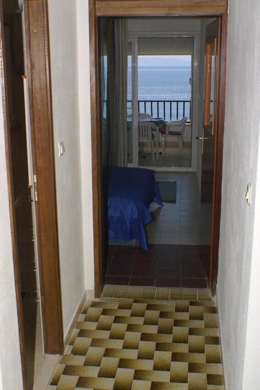 Two-Bedroom Apartment with Terrace and Sea View image 2