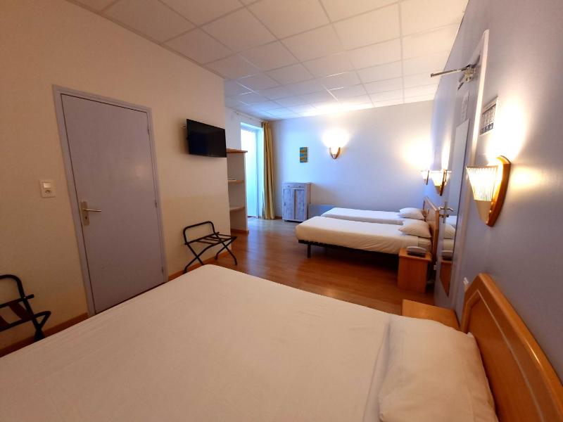 Comfort Quadruple Room image 3