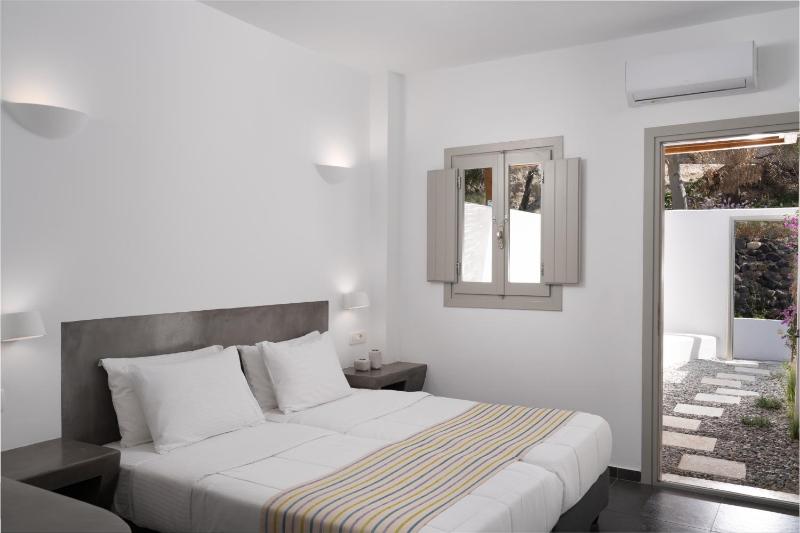 Classic Room with Private Garden image 1