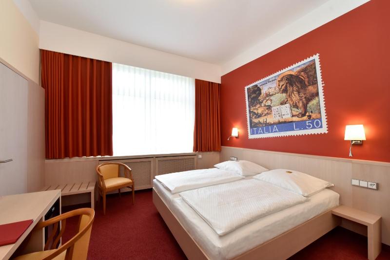 Comfort Double Room image 4