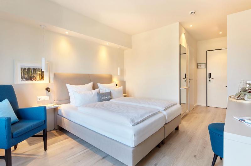 Standard Double Room image 1