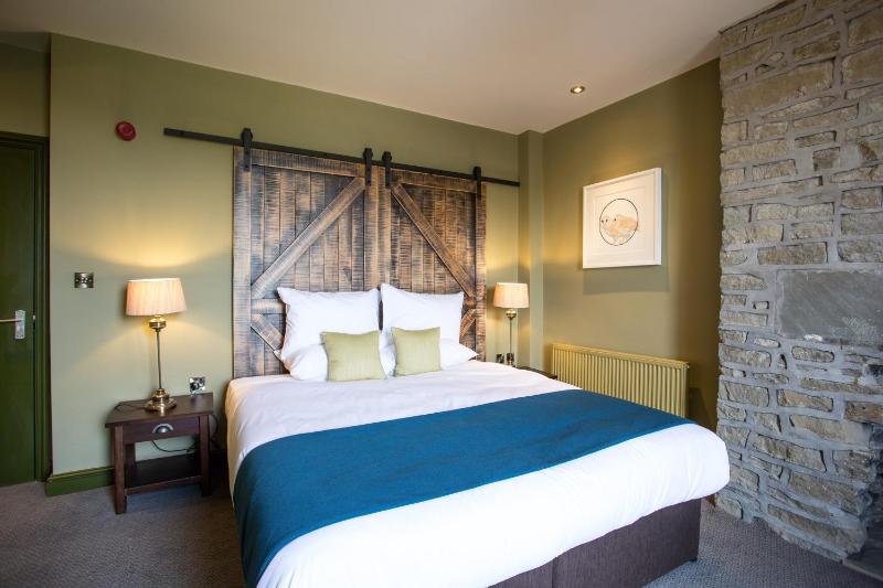 Suite with Mountain View image 3