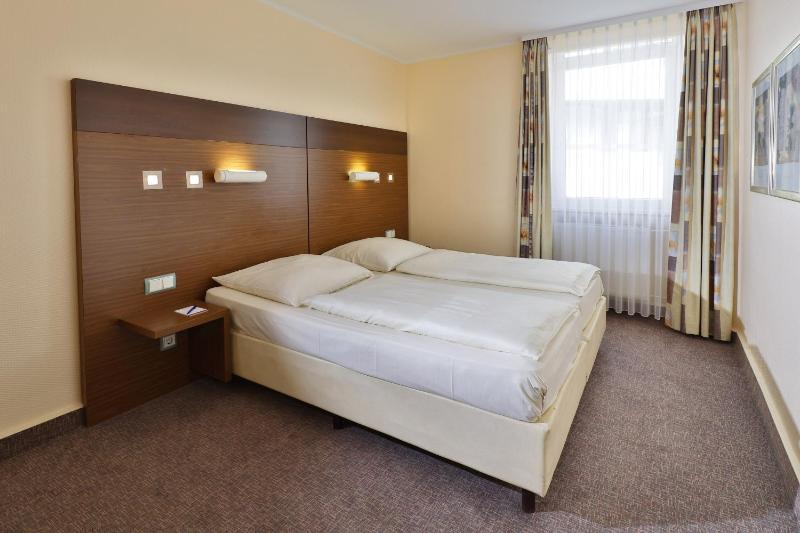 Comfort Double Room - Free City Ticket image 2