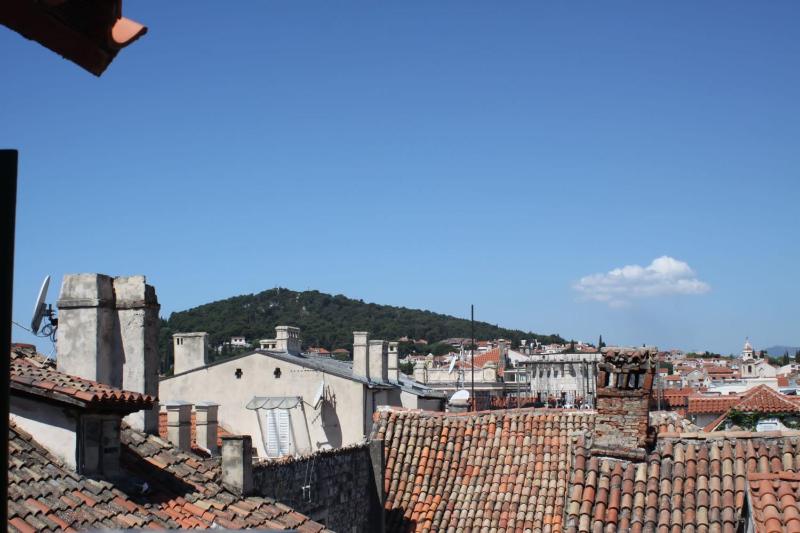 Superior Double Room with City View image 4