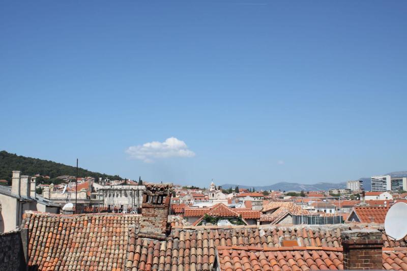 Superior Double Room with City View image 2