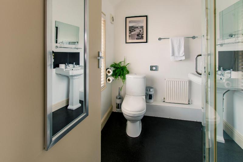 Superior Double Room image 4