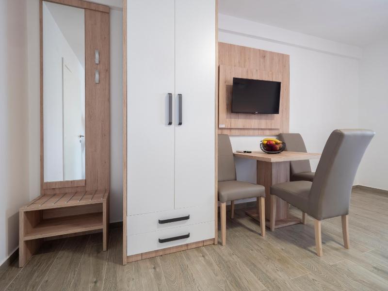 Studio Apartments Marea 2 - image 7