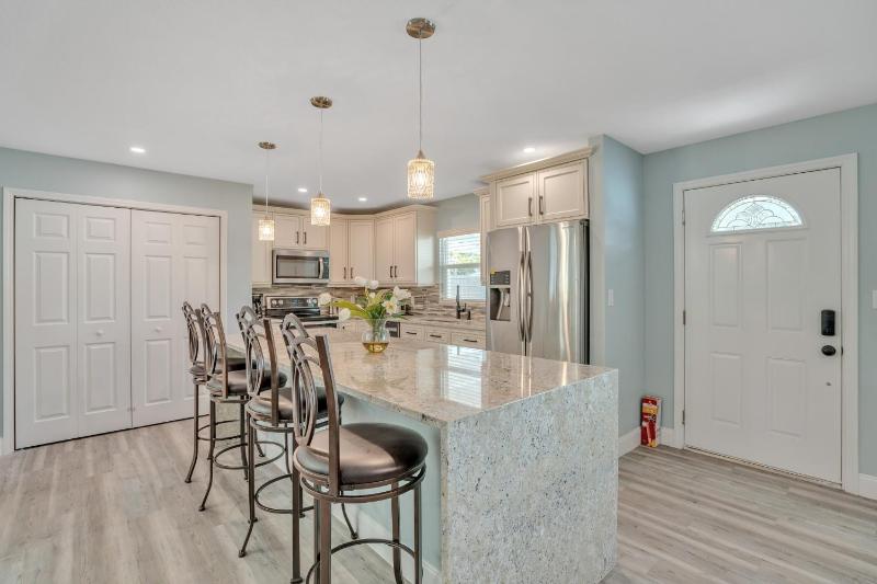 Private Cozy Sarasota Home home - image 23