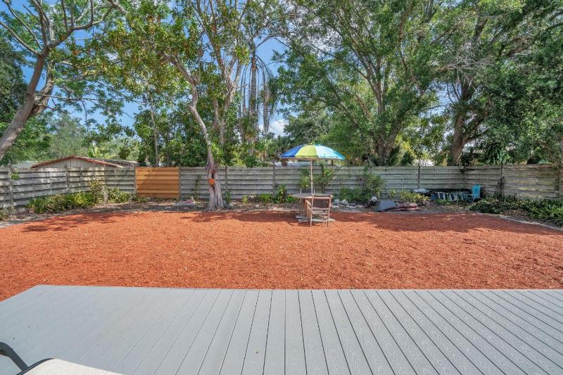 Private Cozy Sarasota Home home - image 14
