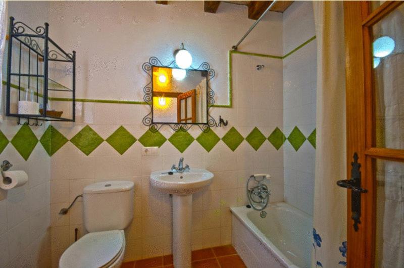 Superior Queen Room image 2