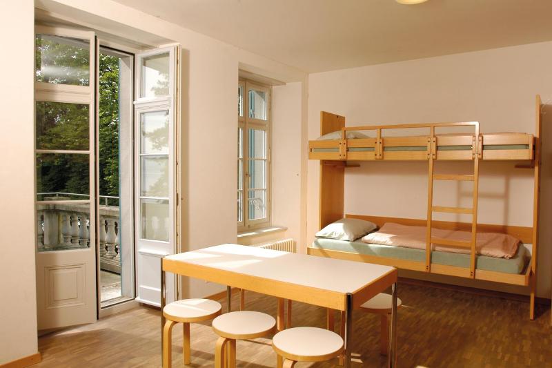 Single Room with Shared Bathroom image 4