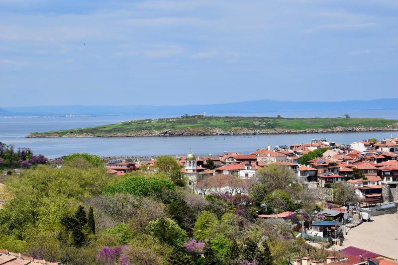 Three-Bedroom Apartment with Balcony and Sea View - Mansard image 3