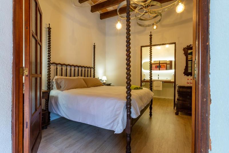 Double Room image 4
