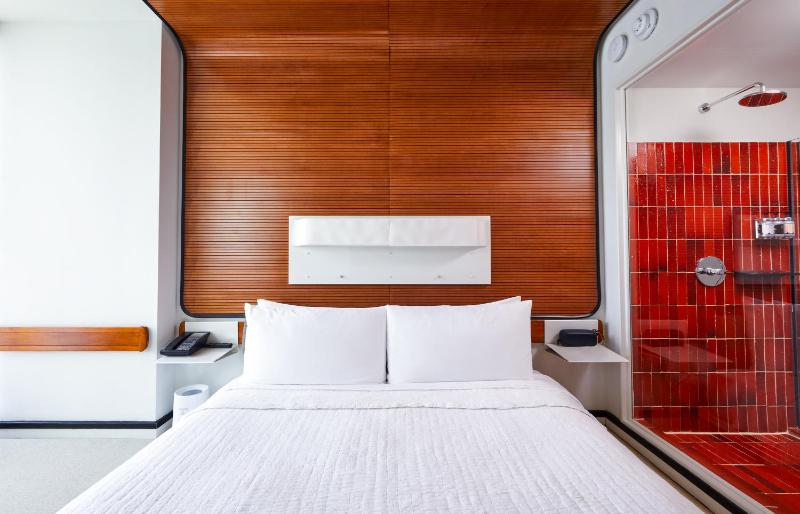 Superior Double Room image 4