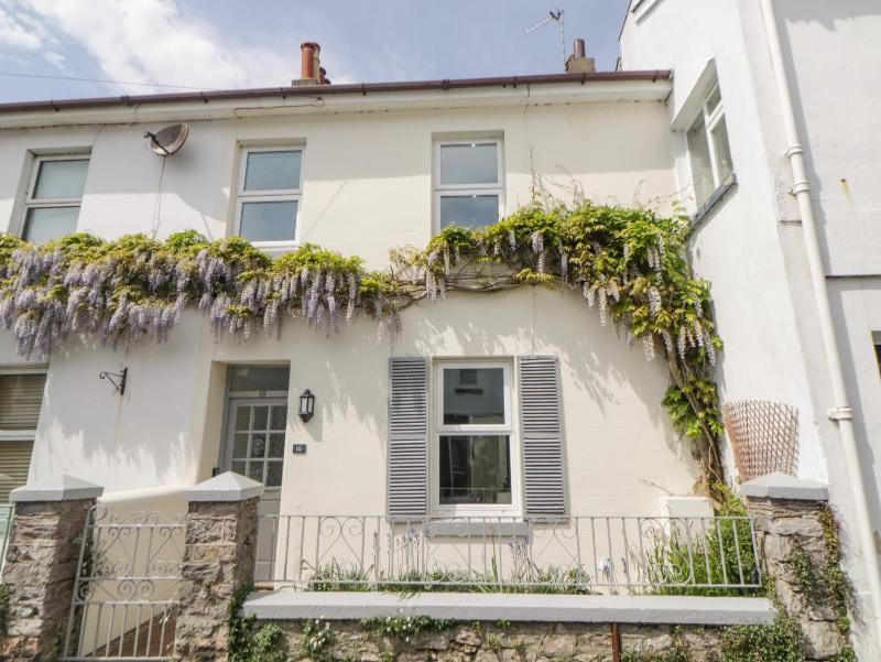 Saltwater Cottage - image 1