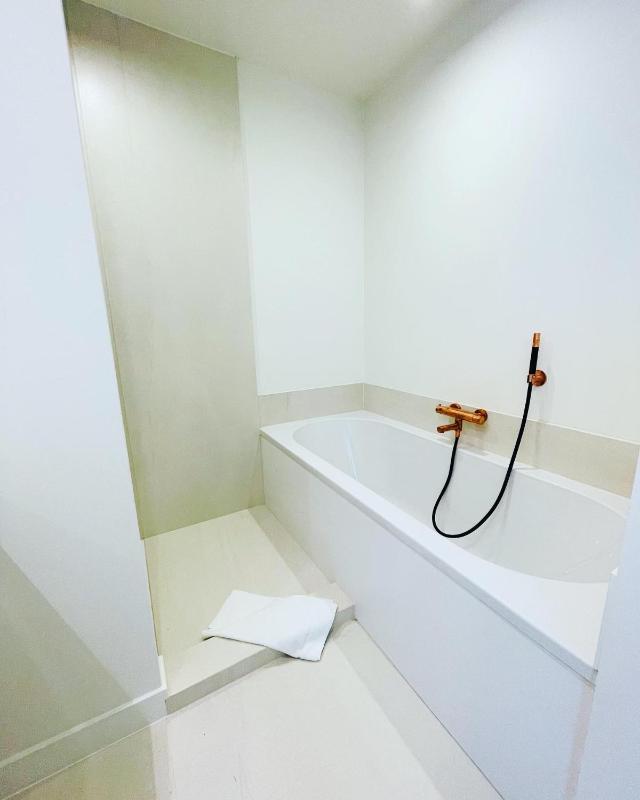 Prestige Double Room with Bath image 4