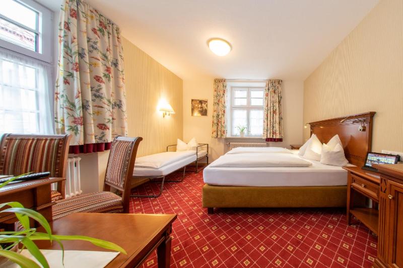 Comfort Triple Room image 3