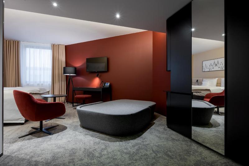 Double Room with Extra Bed image 2