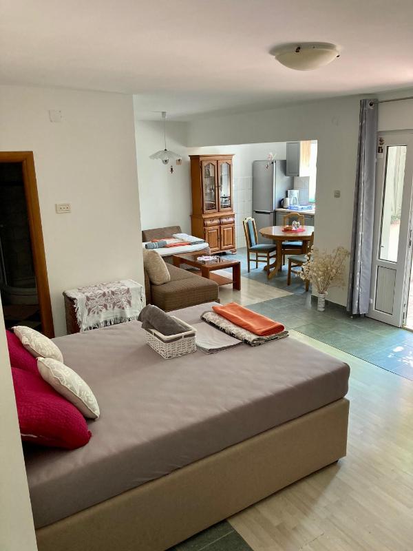 Studio apartman Palma - image 18