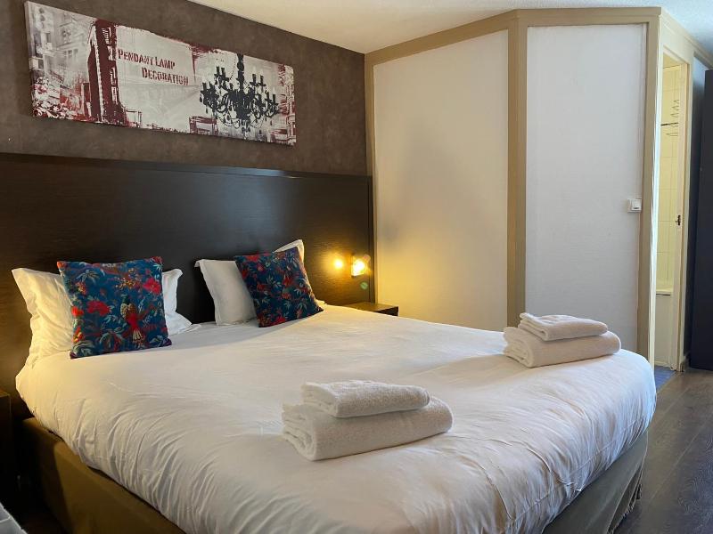 Double Room image 2