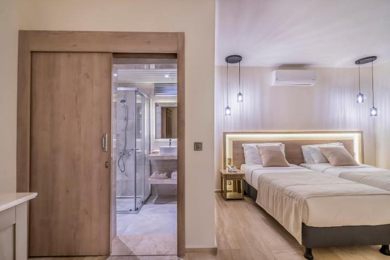 Superior Room image 4
