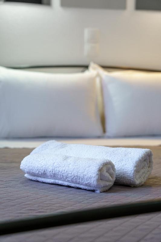 Double or Twin Room image 4
