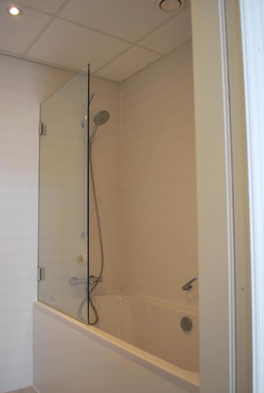 Large Double Room image 2