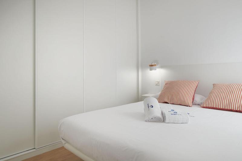 Malibu - Basque Stay - image 14