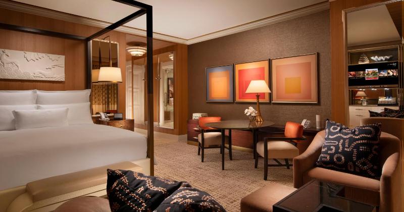 Wynn Tower Suite King image 3