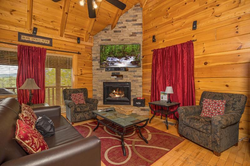Luxurious Log Cabin Nestled in the Great Smoky Mountains - image 39