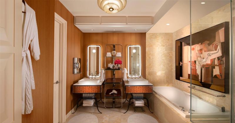 Wynn Tower Suite King image 2