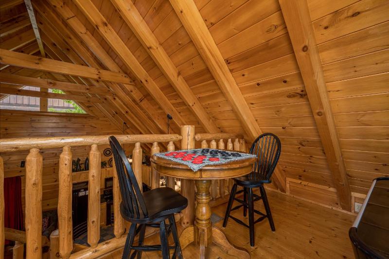Luxurious Log Cabin Nestled in the Great Smoky Mountains - image 34