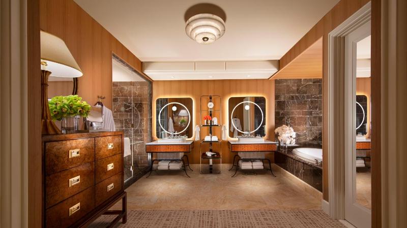Wynn Tower Suite Salon image 2