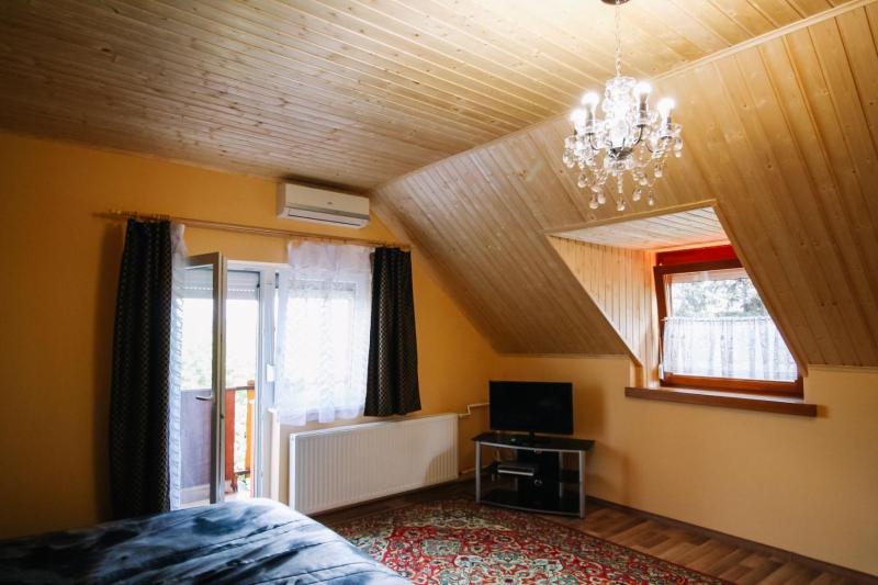 Four-Bedroom Apartment (6 Adults) image 3