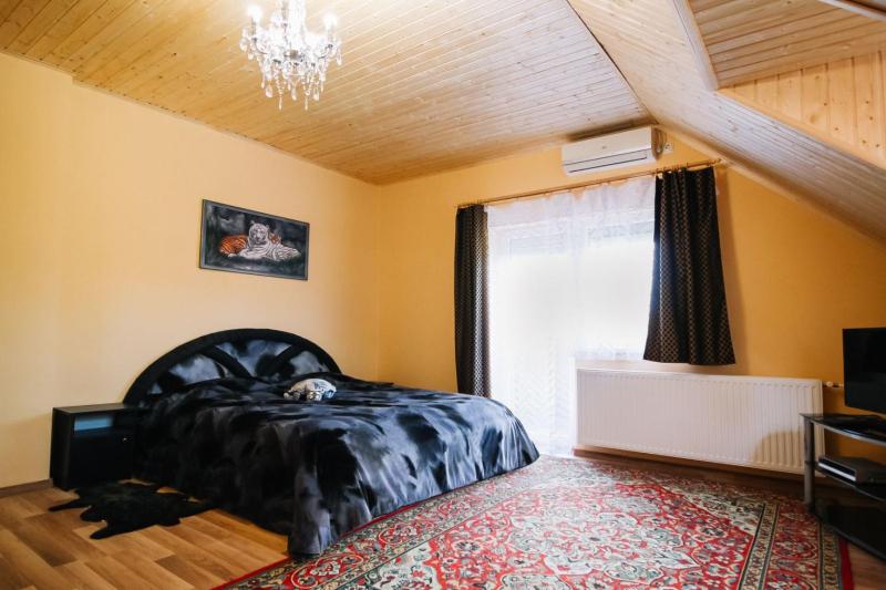 Four-Bedroom Apartment (6 Adults) image 4