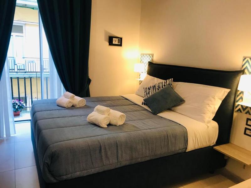 Double Room image 3